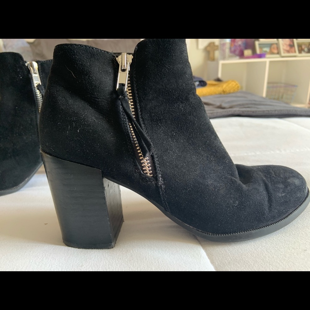 Forever 21 black boot heels